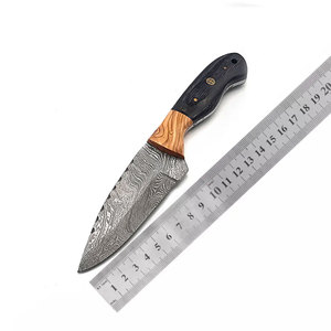 Cuchillo de caza de hoja fija de acero Damasco de alta calidad, ligero y reutilizable con Funda de cuero personalizada OEM, hecho a medida - Product Image 1