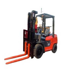 Carretilla elevadora eléctrica 4WD de 3 toneladas a precio competitivo, 2 años de garantía, transpaleta de nueva condición para la industria minorista - Product Image 1