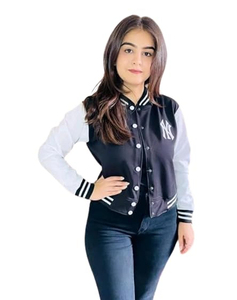 2025 chaquetas universitarias recortadas con logotipo personalizado de la mejor calidad para mujer, abrigo de invierno corto de manga larga, personalización de tarifa al por mayor - Product Image 3