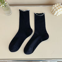 Chaussettes à volants mignonnes pour femmes avec logo personnalisé Chaussettes ras du cou côtelées douces Style élégant Chaussettes froufrous en dentelle pour filles dames