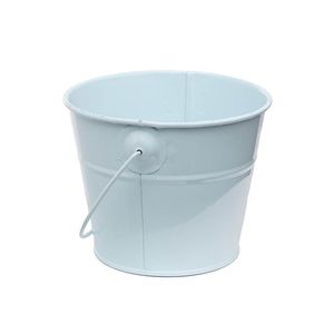 Seau de fleurs galvanisé pour décoration d'entrée de ferme ou organisation de plantes de balcon de campagne - Product Image 1