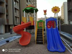 Ensemble de jeux d'extérieur pour enfants avec toboggan en plastique multi-unités 2025 pour la cour et l'extérieur Fabriqué en Inde - Product Image 5