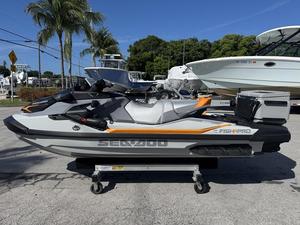 รับประกัน 3 ปี 2025 SeaDoo FishPro Trophy 170 เจ็ทสกี - Product Image 3