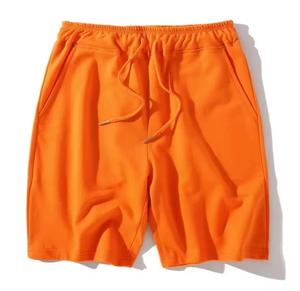 Vente en gros de shorts de plage en stock shorts de course en polyester pour hommes maillots de bain shorts pour hommes logo personnalisé brodé - Product Image 5