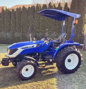 Lovol 504B 70HP Cabina espaciosa con aire acondicionado Cargador frontal con desviador auxiliar y electrónico Edición 4WD WheelLovol 504B 70HP Espaciosa - Product Image 3