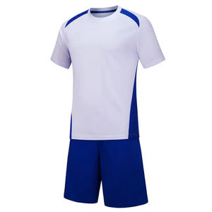 Maillot de sport personnalisé nouveaux modèles de maillots de football nouveaux modèles de vêtements d'équipe en polyester ensemble d'uniformes à sublimation abordable - Product Image 3