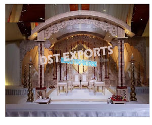 Mandap Haveli pour cérémonie de mariage indienne, mandap élégant de style sud-indien, mandap en bois sur le thème du Rajasthan, Washington - Product Image 1