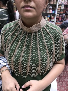 Elegante capa burlesca con cuentas de lentejuelas Hermosa espalda estampada Silueta recta Sujeción Cuello Festivo Club Perlas naturales - Product Image 4