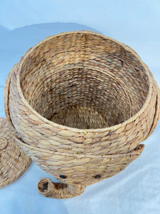 Venta caliente Cesta de elefante natural Bonito jacinto de agua Mimbre Lindo Animal Inspirado Cesta de lavandería Hecho en Vietnam - Product Image 4