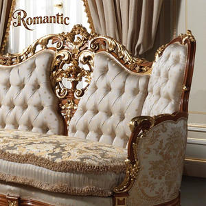 Juego de Sofás Estilo Luis XV Clásico Americano, Madera Maciza Tallada a Mano, Decoración con Borlas de Tela Bordada de Alta Gama, Venta al Por Mayor - Product Image 5