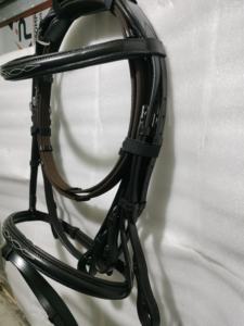 Bride de cheval et licou de corde en cuir véritable PVC de haute qualité pour l'équitation et l'entraînement quotidiens offres de gros bon marché - Product Image 2