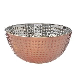 Bol de service carré en acier inoxydable ondulé royal et chic avec revêtement PVD argenté disponible dans une gamme de designs élégants - Product Image 5