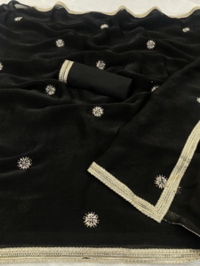 ชุดส่าหรีสำหรับเทศกาลและงานแต่งงานพร้อมการปักเลื่อมและการสะสมที่มีชื่อเสียง - Product Image 6