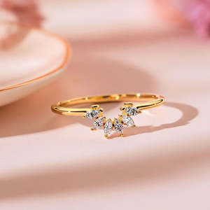 Bague en cuivre Hallmark Silver Elegance plaquée or minimaliste avec incrustation tendance, style religieux classique, cadeau pour enfants - Product Image 1