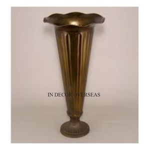 Trendy Pattern Arrival Gold Plated Superior Quality Metal Made <b>Trumpet</b> Flower Vase Wedding Decoration Accessories From India - Product Image 2