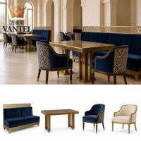 Ensemble de mobilier de restaurant de style arabe de luxe, banquette en velours bleu, table et chaises pour projet hôtelier