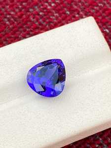 หินตัดรูปหัวใจแทนซาไนต์สีฟ้าเข้มจากธรรมชาติที่มีคุณภาพดีเยี่ยม5.05แว่นตาทำความสะอาดกะรัต - Product Image 5