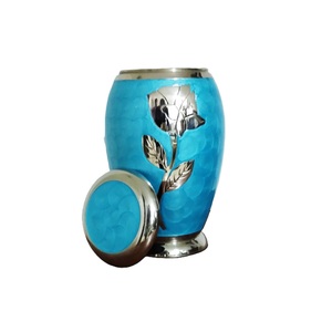 Urnas funerarias de cenizas anheladas a mano de Metal más vendidas para uso de cremación Urnas clásicas Forma de tamaño personalizado - Product Image 2