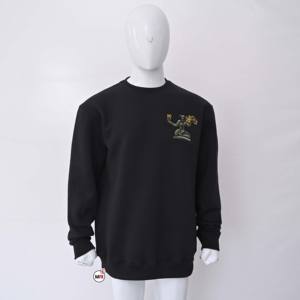 เสื้อสเวตเตอร์ถักแขนยาวคอกลมแขนยาวสำหรับผู้ชายผ้าคอตตอนแนวสตรีทแวร์ถักทรงโอเวอร์ไซส์สำหรับผู้ชายผ้าคอตตอน100% - Product Image 1