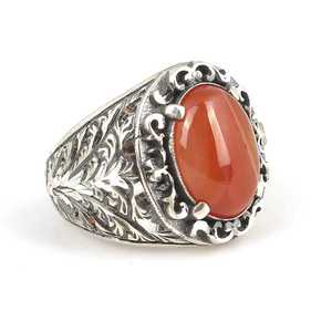 Anillo Ovalado de Ágata Roja para Hombre - Plata de Ley 925 con Patrón de Hiedra Grabado a Mano, Joyería de Moda - Product Image 3