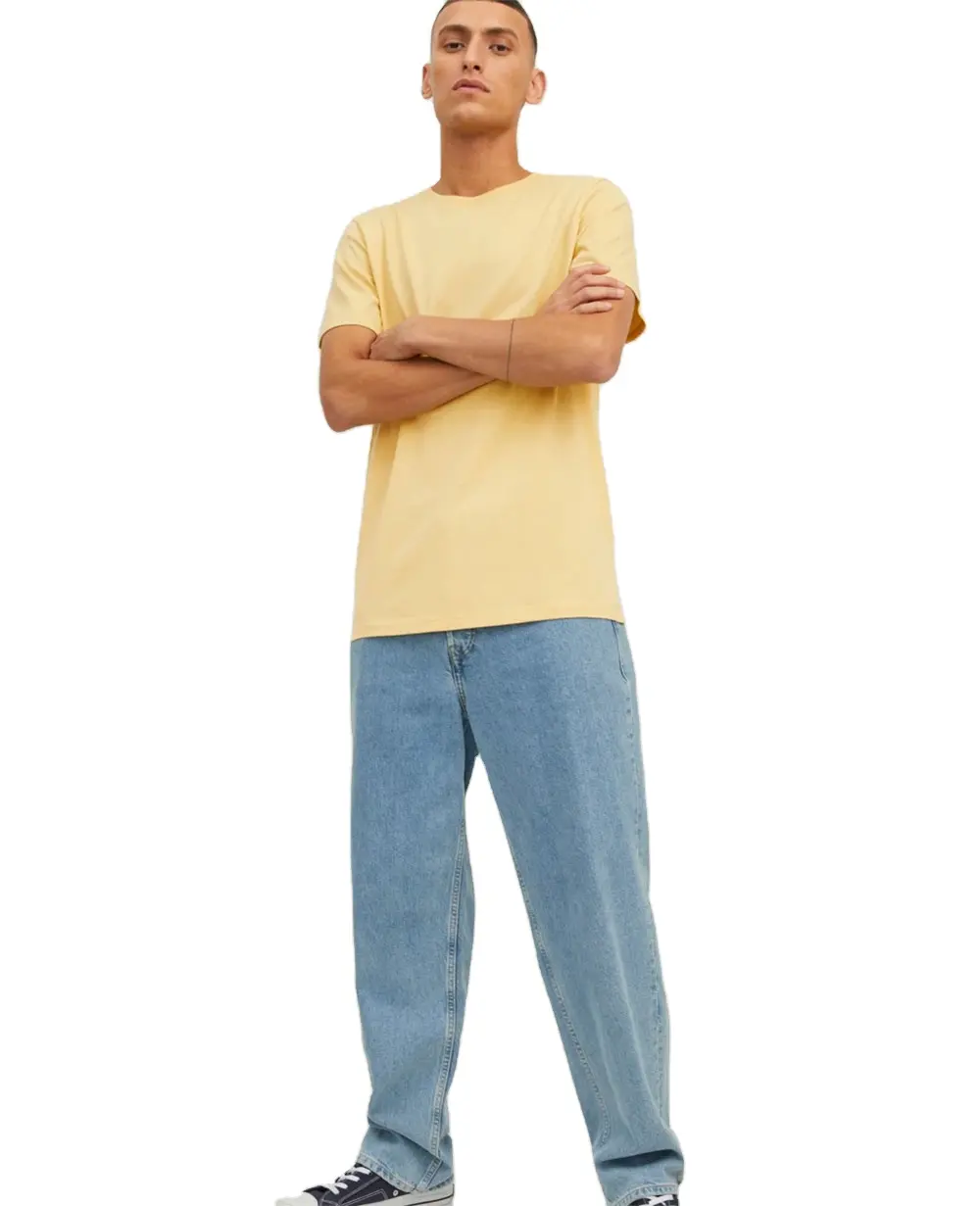 중국 제조업체 사용자 정의 자수 로고 레스토랑 유니폼 남자 옷 슬림 핏 티셔츠 남성용 통기성 코튼 티셔츠