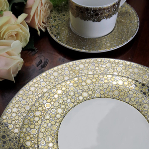 Assiette de présentation en laiton de forme moyenne personnalisée de qualité supérieure pour fêtes d'anniversaire de mariage - Product Image 3