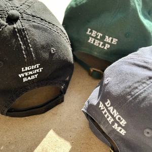 Casquette de mode de rue légère avec pointe incurvée ajustement réglable insigne brodé couronne respirante et doublure de bandeau confort - Product Image 6