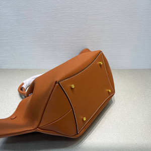 2025 New Large Capacity Genuine Leather Tote <b>Bag</b> for Women with Detachable Strap, <b>Gold</b> Hardware for Daily Use - Product Image 2