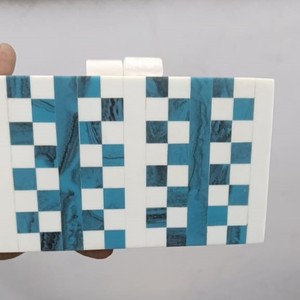 Bolsos de mano de noche de resina hechos a mano con cierre magnético de patrón de piedra de Uttar Presprad-uso diario al por mayor disponible - Product Image 4