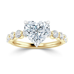 Anillo de Compromiso de Lujo con Moissanita de Corte Corazón de 2.50 Quilates en Oro Rosa con Engaste de Garras para Mujer - Product Image 5