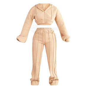 Ensemble de survêtement court de couleur unie pour femmes XL conçu sur mesure hauts courts confortables avec impression de logo pour une utilisation décontractée en extérieur - Product Image 1