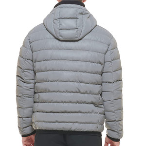 Veste matelassée fine pour hommes Manteaux personnalisables de haute qualité avec blocs de couleurs Vestes en duvet bon marché en gros - Product Image 6
