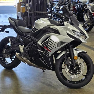 Nouvelle Moto Sportive Kawasaki Ninja 650 (ABS) 2026 - Product Image 2