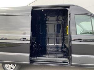 USATO 2024 MA N TGE 3.180 L3H3 4 Cilindri 2.0L Euro6d 130kW Diesel 4X2 177cv Trasmissione Automatica Guida a Sinistra - Product Image 3