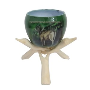 Maceta estampada de metal con soporte de COBRA de madera para decoración de exterior o interior - Product Image 2