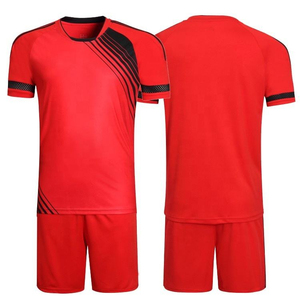 Nuevo Conjunto de camiseta de fútbol de poliéster con sublimación personalizada para hombre, pantalones cortos deportivos clásicos con estampado de nombre, camiseta de uniforme de equipo - Product Image 3