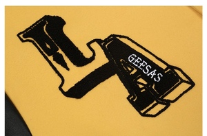 Conception personnalisée de couleur jaune rétro classique Crop Letterman Jacket Oem Chenille Logo Streetwear Outfit Mens Varsity Jacket - Product Image 4