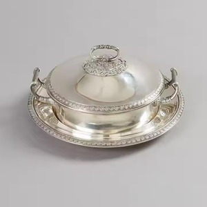 Casserole finie en argent accrocheuse avec couvercle Nouvelle arrivée fraîche Réchauffeur de nourriture élégant Qualité décente à des tarifs très amicaux - Product Image 1