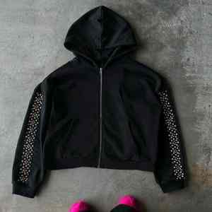 Sweat à capuche personnalisé avec strass étincelants en coton mélangé pour une mode streetwear hivernale élégante - Product Image 1