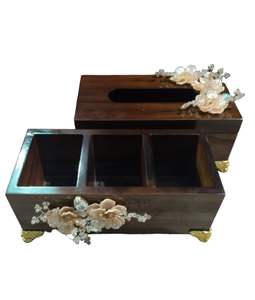 Boîte porte-serviettes en bois naturel la plus demandée pour la cuisine ou le bureau et les événements disponibles chez Worldwide Supply - Product Image 4