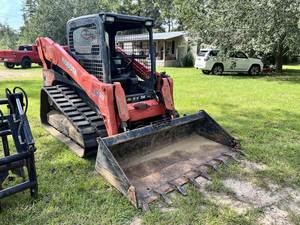 Potente cargadora de orugas compacta Kubota 2013, diseñada para el rendimiento, en el momento de la compra - Product Image 3