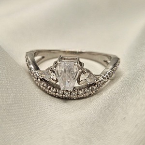 Bague de fiançailles de mariage en moissanite VVS de laboratoire de haute qualité exclusive en argent sterling 925 certifiée GRA New Ring - Product Image 3