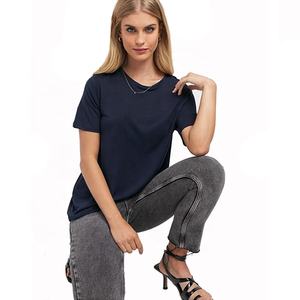 Camiseta de manga corta 100% de algodón para mujer, camisa holgada de estilo hip hop, de corte largo, promocional, de gran tamaño, con bordado personalizado, de verano, de dos piezas - Product Image 4