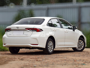 Toyotas corollas รถยนต์5ประตู4ที่นั่งแบบไฮบริด - Product Image 5