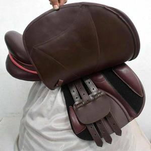 Silla de Montar Inglesa Profesional de Alta Calidad Premium, Cuero Genuino, Contacto Cercano, Herrajes Duraderos de Acero Inoxidable - Product Image 4