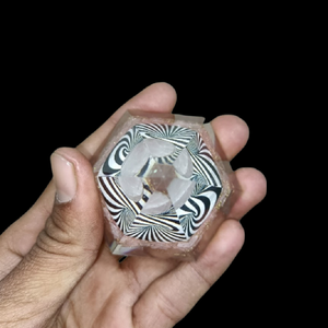 Pirámide de cristal de orgonita de cornalina roja Estilo Chakra Patrón caído Generador de energía Piedra preciosa Curación Tipo de ágata Pirámides de organita - Product Image 4