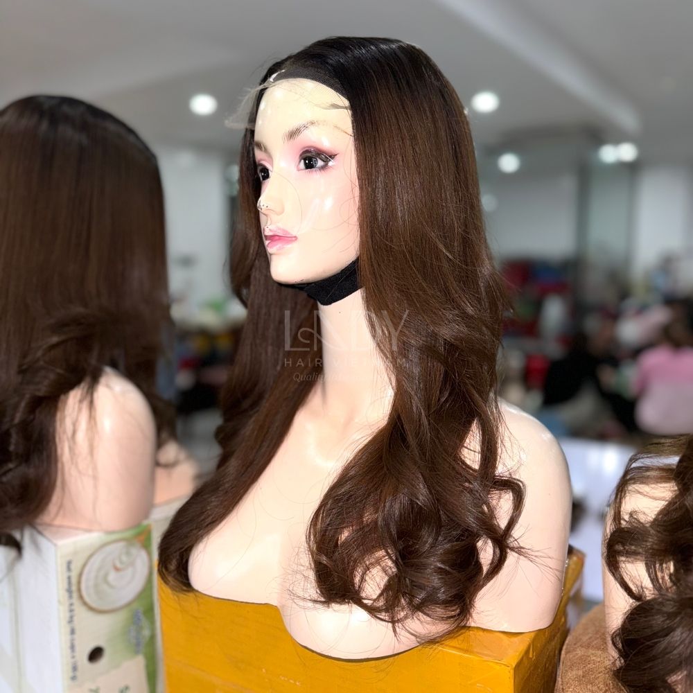 สีน้ำตาล