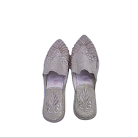 Tongs confortables pour femmes Moroccansoul, pour intérieur, mariages, printemps, été, automne, hiver, plage, avec dessus en tissu tanné brodé