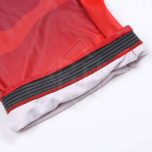 Maillot de lutte de compétition pour homme avec empiècements en maille respirante et caractéristiques antidérapantes - Product Image 4