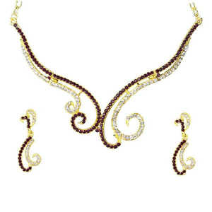 The99Jewel Fine Jewelry Set Collar chapado en oro de piedra austriaca púrpura-1101326 - Product Image 1